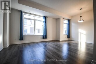 3062 Sixth Line in Oakville, ON - Building Photo - Building Photo