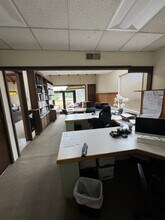 12410 Burbank Blvd in Los Angeles, CA - Building Photo - Building Photo