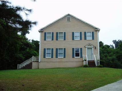 1349 Wesleyan Dr in Macon, GA - Foto de edificio