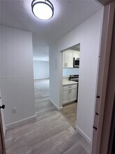 6090 W Flagler St in Miami, FL - Building Photo - Building Photo