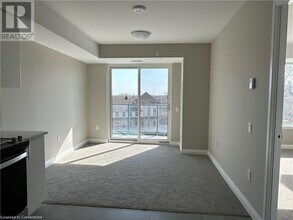 93 Arthur St S in Guelph, ON - Building Photo - Building Photo