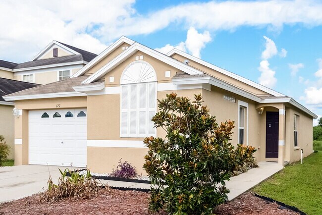 727 Cristelle Jean Dr in Ruskin, FL - Building Photo - Building Photo