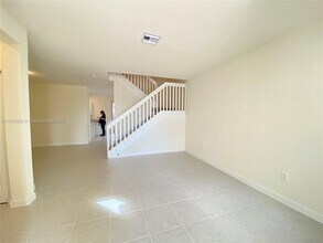 3313 W 111th Pl in Hialeah, FL - Building Photo - Building Photo