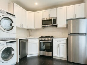121 La Salle St in New York, NY - Building Photo - Building Photo