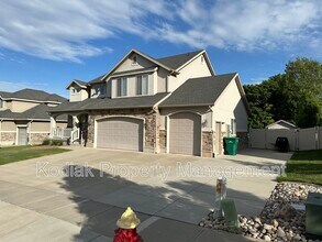 1327 St Joseph St in Layton, UT - Building Photo - Building Photo