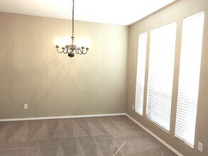 704 Rolling Hills Ln in Desoto, TX - Building Photo - Building Photo