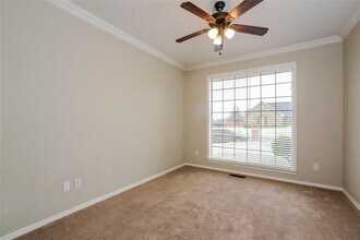 1100 Fountain Gate Ct in Norman, OK - Building Photo - Building Photo
