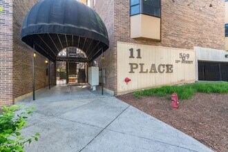 509 11th St, Unit 2004 in Knoxville, TN - Building Photo - Building Photo