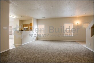 4225 High Mesa Rd SE in Rio Rancho, NM - Building Photo - Building Photo