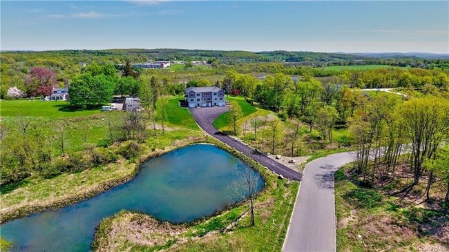 55 Rolling Ridge Dr in Goshen, NY - Building Photo - Building Photo