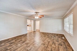 3776 Hilltop Rd SE in Bessemer, AL - Building Photo - Building Photo