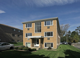 1602 Ogden Ave Apartments