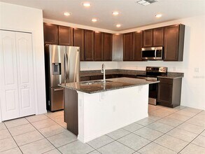 170 E Fiesta Key Loop in DeLand, FL - Building Photo - Building Photo