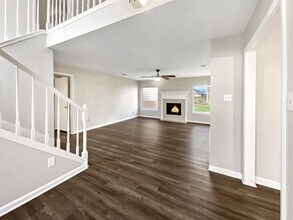 706 S Diamondhead Blvd in Crosby, TX - Building Photo - Building Photo
