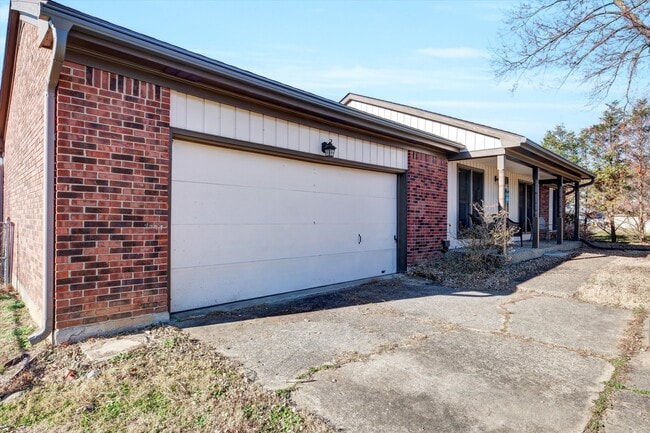 10312 Going Ct in Louisville, KY - Building Photo - Building Photo