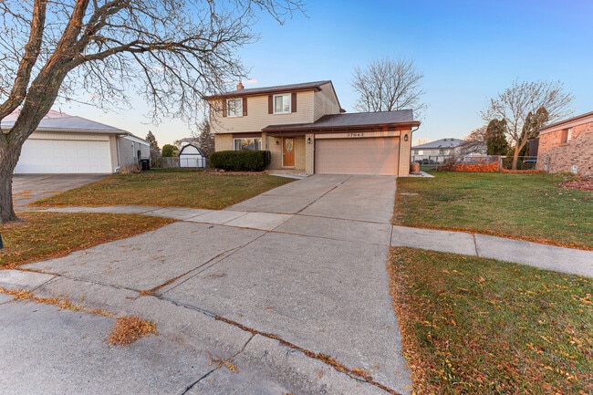 37643 Douglas Ct in Sterling Heights, MI - Building Photo - Building Photo