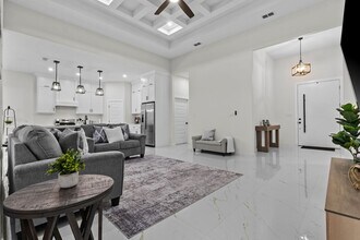 7425 Lake Havasu in Brownsville, TX - Building Photo - Building Photo