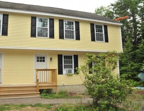 115 High Rock Rd in Weare, NH - Building Photo - Building Photo