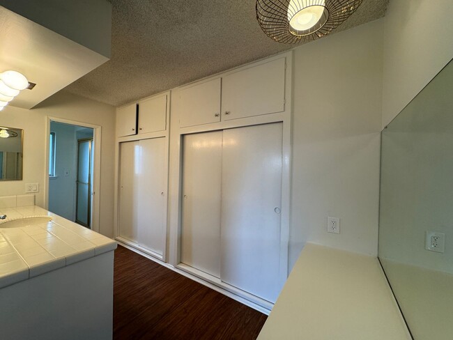 2047 Pinehurst St in Glendora, CA - Building Photo - Building Photo