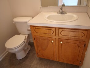3943 Sterling Pointe Dr, Unit RRR5 in Winterville, NC - Foto de edificio - Building Photo