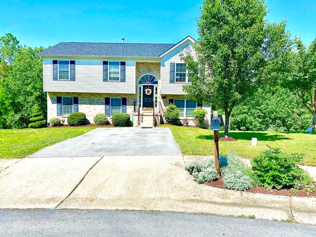 property at 134 Paradise Ct