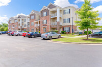 Williamsburg Place in Jacksonville, NC - Foto de edificio - Building Photo