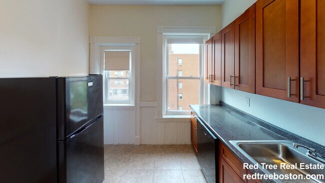 7 Mt Hood Rd in Boston, MA - Building Photo - Building Photo