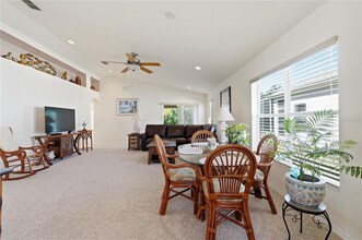 2211 Pleasant Hill Ln in Holiday, FL - Foto de edificio - Building Photo