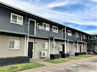 Medical Heights Apartments in Wichita Falls, TX - Foto de edificio - Building Photo