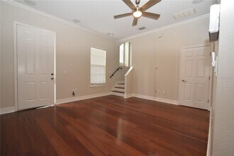 1007 Edison Park Ct in Tampa, FL - Building Photo - Building Photo