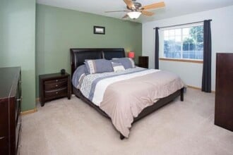 1222 Mossman Dr in Billings, MT - Foto de edificio - Building Photo