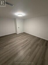 43 Commons Dr in Toronto, ON - Building Photo - Building Photo