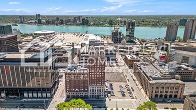 525 W Lafayette Blvd in Detroit, MI - Building Photo - Building Photo