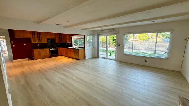 18012 Antonio Ave in Cerritos, CA - Building Photo - Building Photo