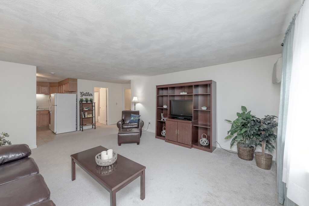 Brook Haven Estates Attleboro, MA Apartments