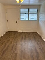 927 Hausten St in Honolulu, HI - Building Photo