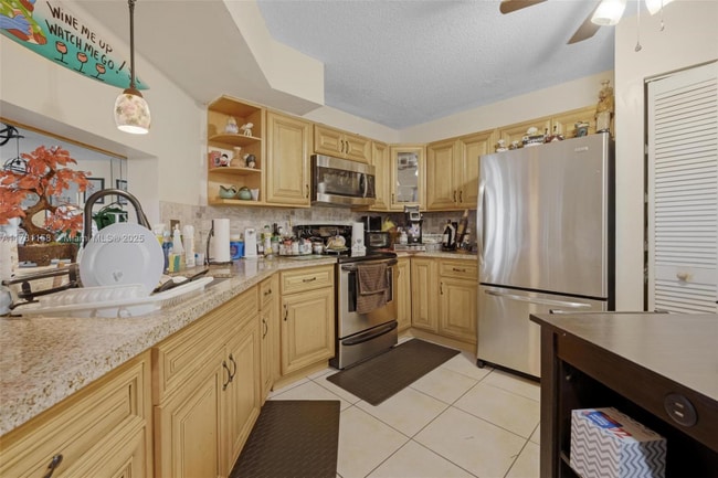 800 Independence Dr in Homestead, FL - Building Photo - Building Photo