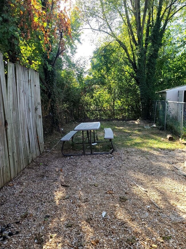 4161 Hollins Ferry Rd in Halethorpe, MD - Building Photo - Building Photo