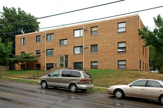 890 Forest St in St. Paul, MN - Building Photo - Building Photo