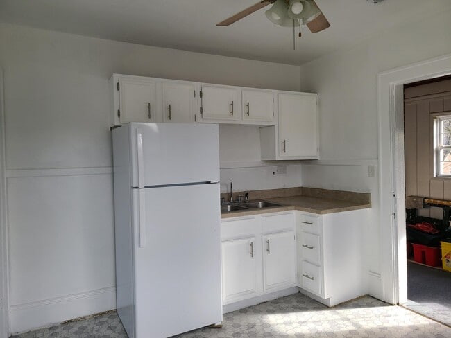 3214 Forest Hill Ave NW in Roanoke, VA - Building Photo - Building Photo