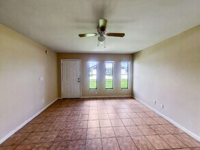 17582 Cypress Point Rd in Ft. Myers, FL - Building Photo - Building Photo
