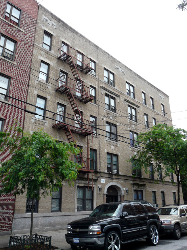 744 Coster Street in Bronx, NY - Building Photo - Building Photo