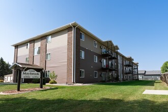 Maybrook in Fargo, ND - Building Photo - Building Photo