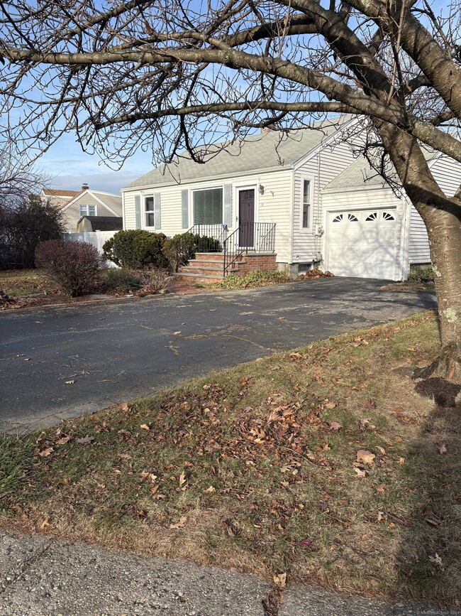 15 Ambler Dr in Norwalk, CT - Building Photo - Building Photo