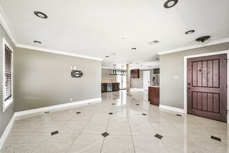 6833 Concho St in Houston, TX - Building Photo - Building Photo