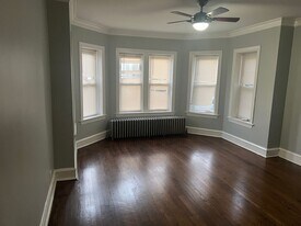 2843 N Parkside Ave in Chicago, IL - Building Photo