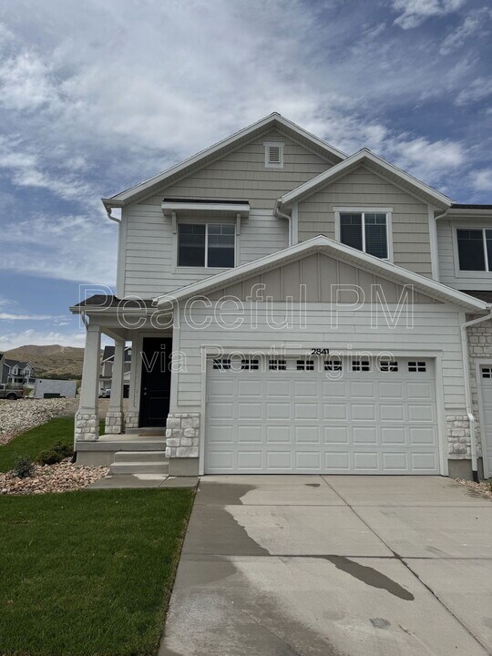 2841 Blue Dawn Ln in Saratoga Springs, UT - Building Photo