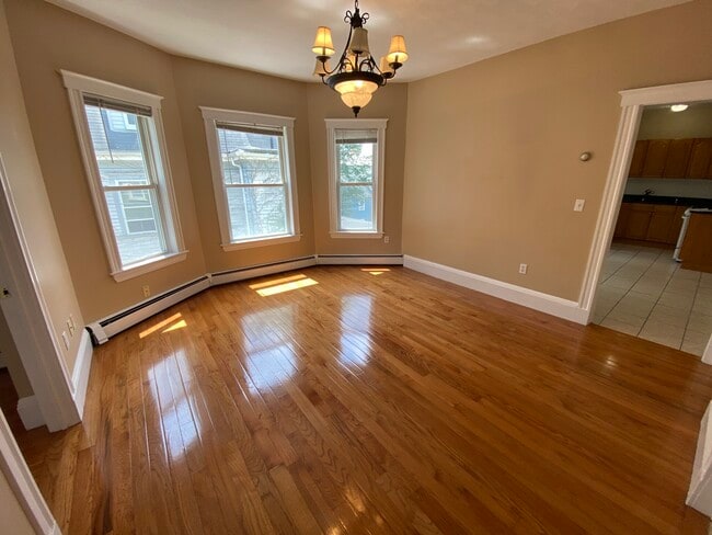 106 Glenwood Rd, Unit 2, Unit 2