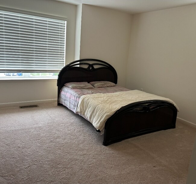 9210 Deer Village Dr in Laurel, MD - Building Photo - Building Photo