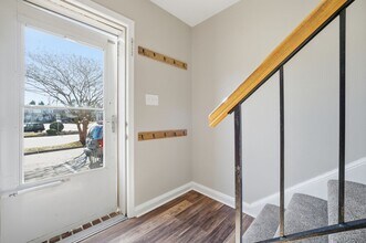 2 Charles Parish Dr in Poquoson, VA - Building Photo - Building Photo